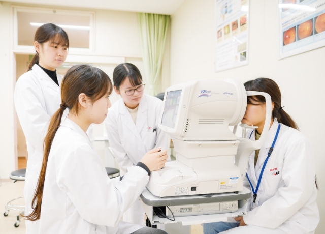 視能訓練学科
